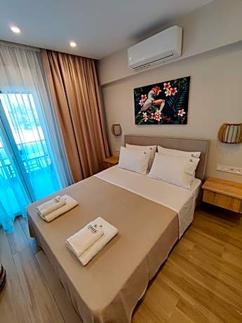 CONMARI LUXURY STUDIOS