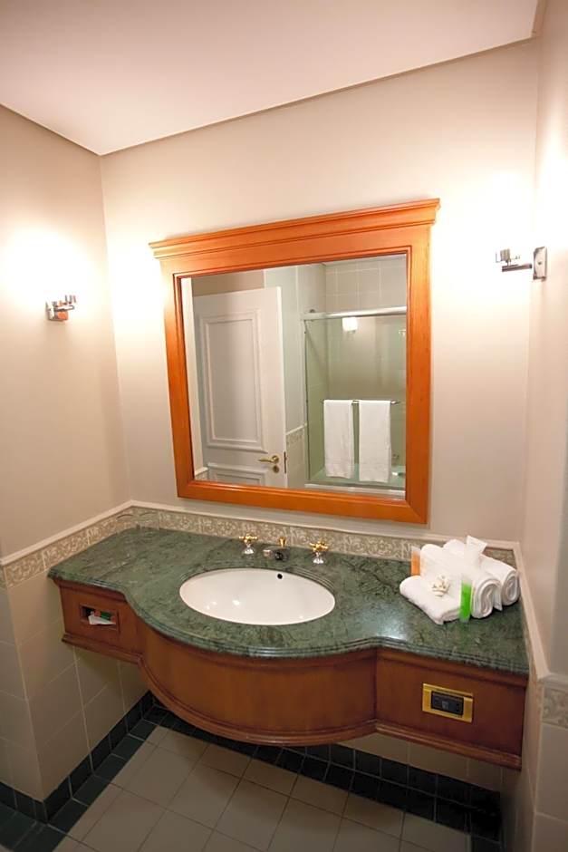 Walmont at Graceland