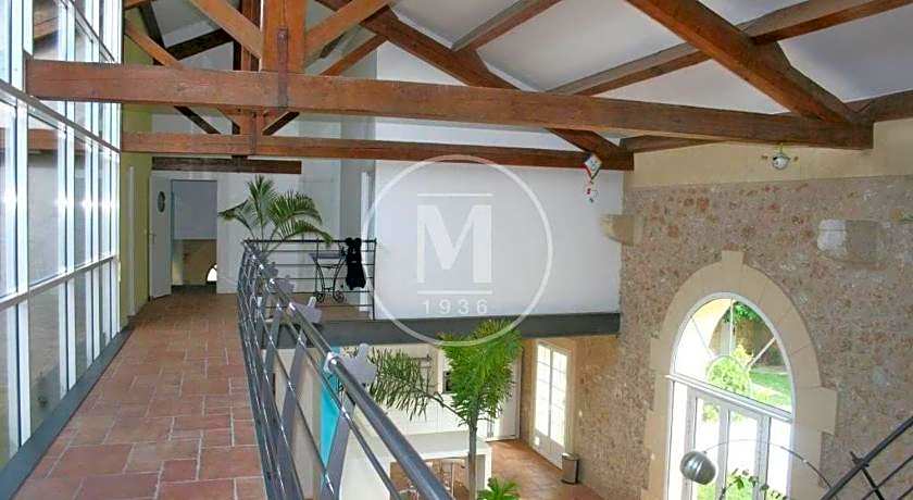 Chambres d'hotes la Soulenque Luxury B & B