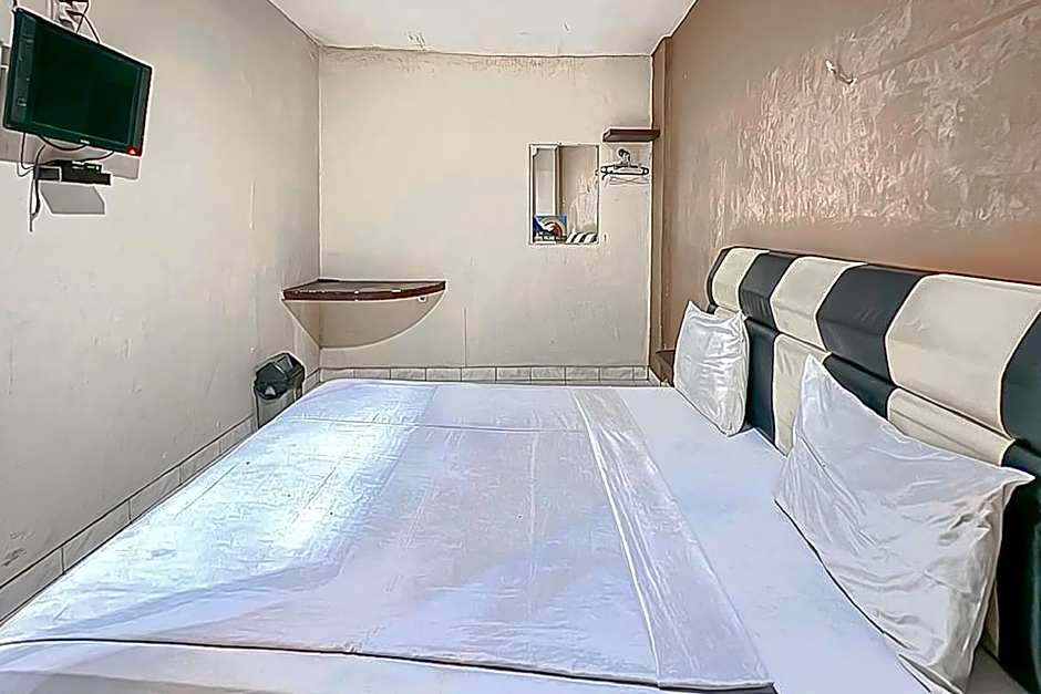 Fajar Indah Hotel Mitra RedDoorz