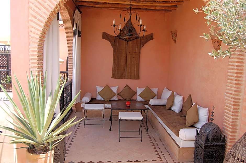 Riad Les Trois Palmiers El Bacha