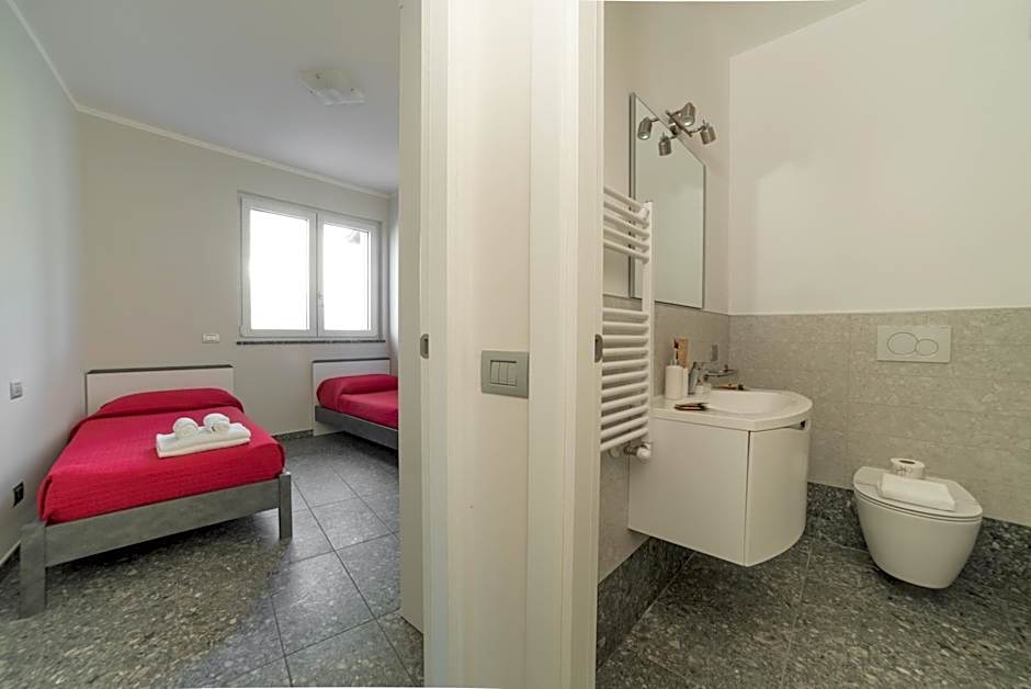 Yachting Residence - Private Dock, Lake Access & SPA