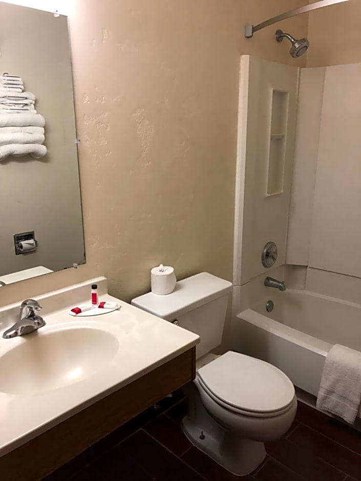 Super 8 by Wyndham Klamath Falls
