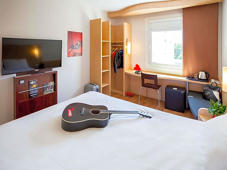 Ibis Plzen