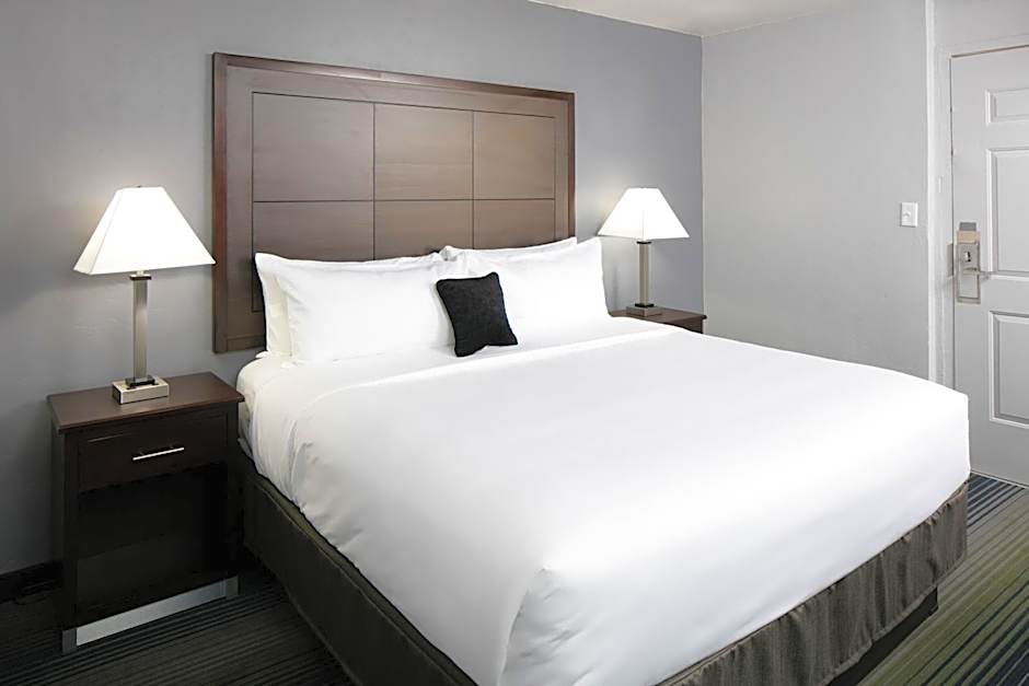 Red Lion Inn & Suites Tucson Downtown