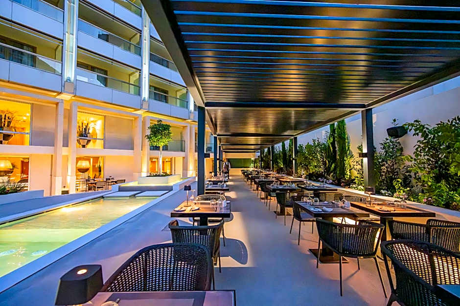 Divani Escape - Adults Only