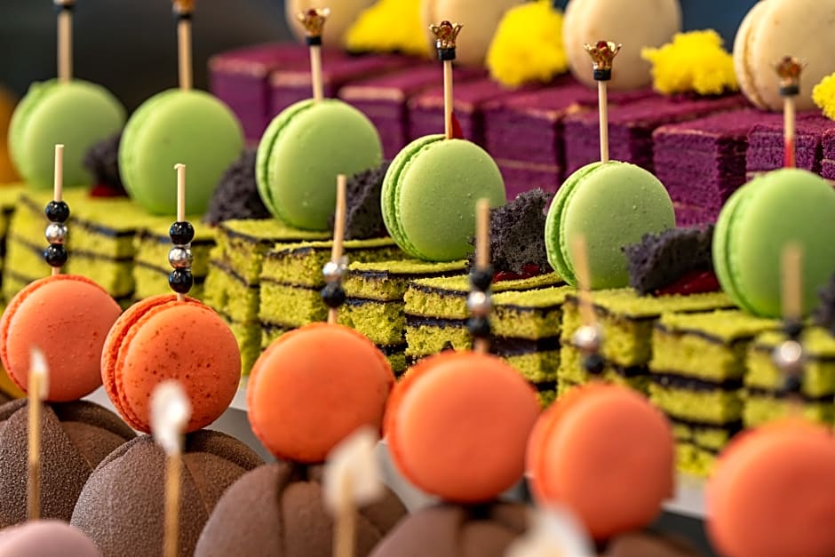 GRAVEL HOTELS SELECT