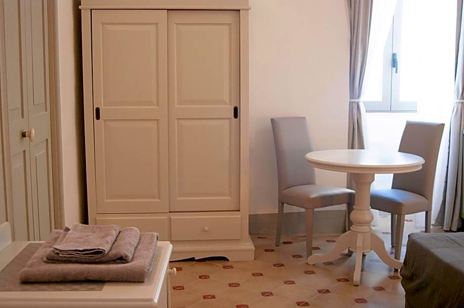 Le Finestre Su Porta Carrese - Luxury Rooms