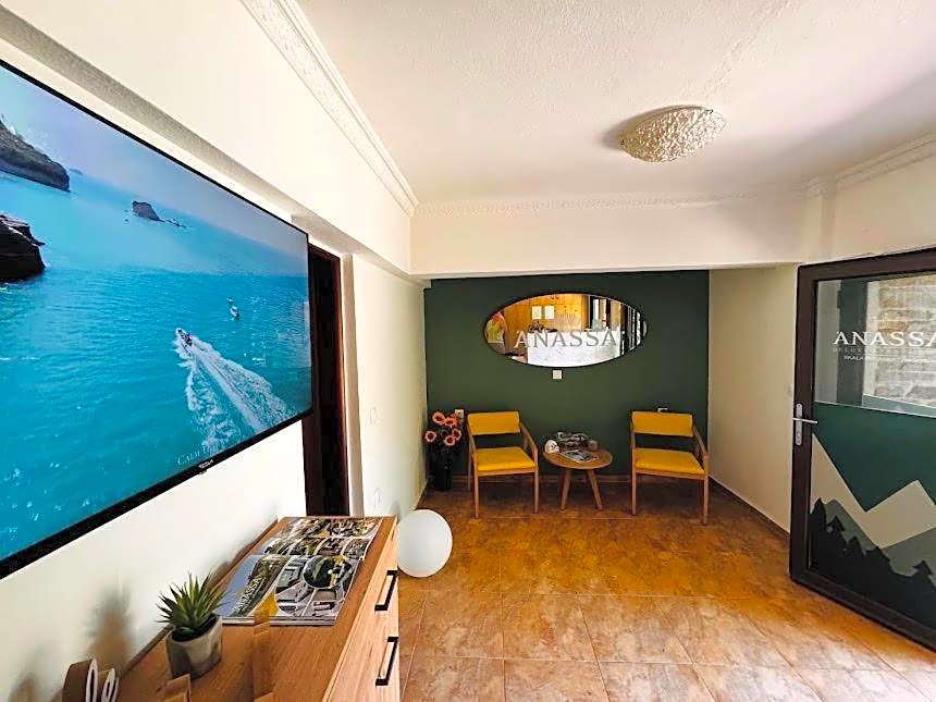 Anassa Deluxe Apartments & Studios