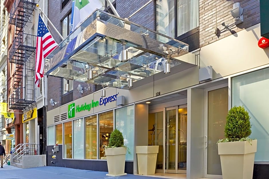 Holiday Inn Express New York City-Wall Street, an IHG Hotel