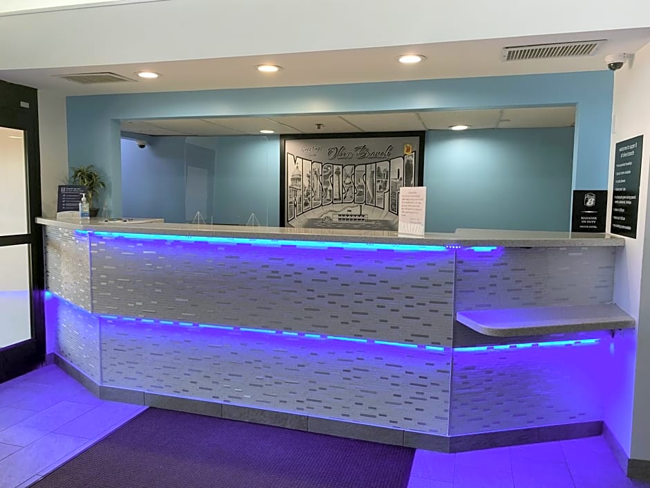Super 8 by Wyndham Olive Branch