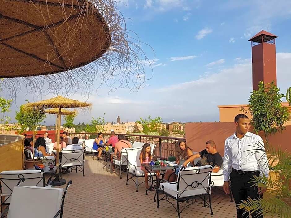 Dellarosa Boutique Hotel