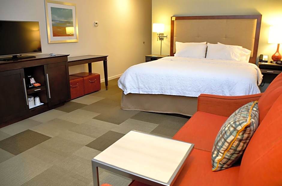 Hampton Inn By Hilton & Suites Deland