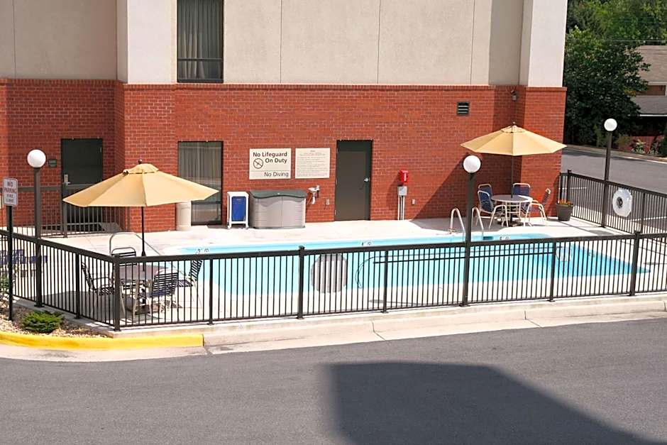 Hampton Inn By Hilton Inwood, Wv