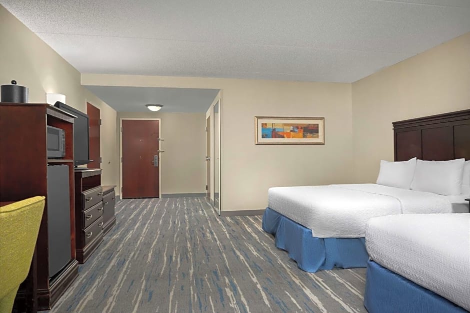 Hampton Inn By Hilton Syracuse Clay