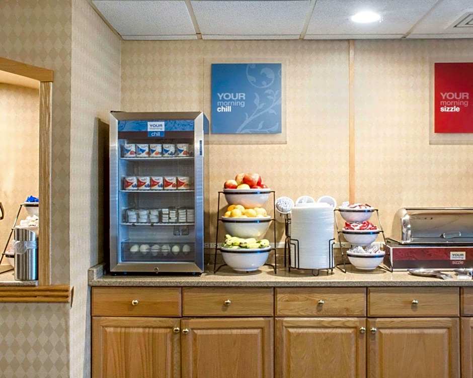 Comfort Inn West Rochester
