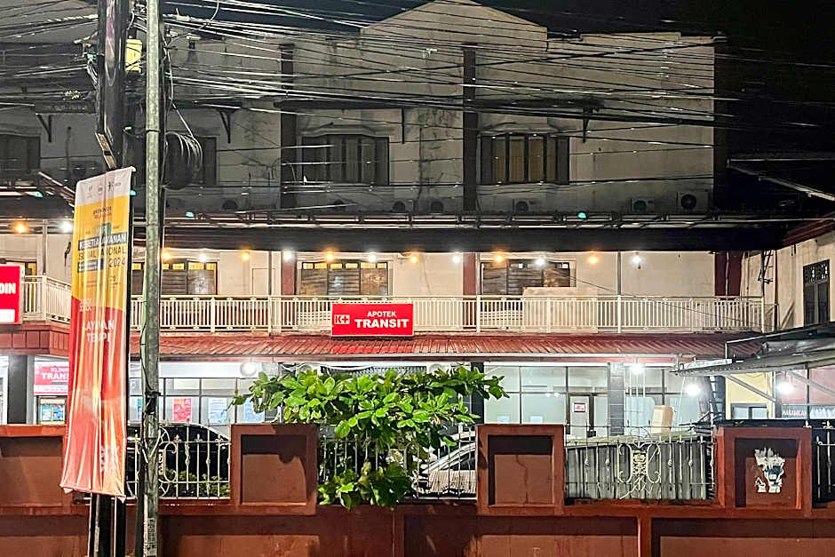 Urbanview Hotel Transit near Bandara Sultan Hasanuddin – Maros, CA