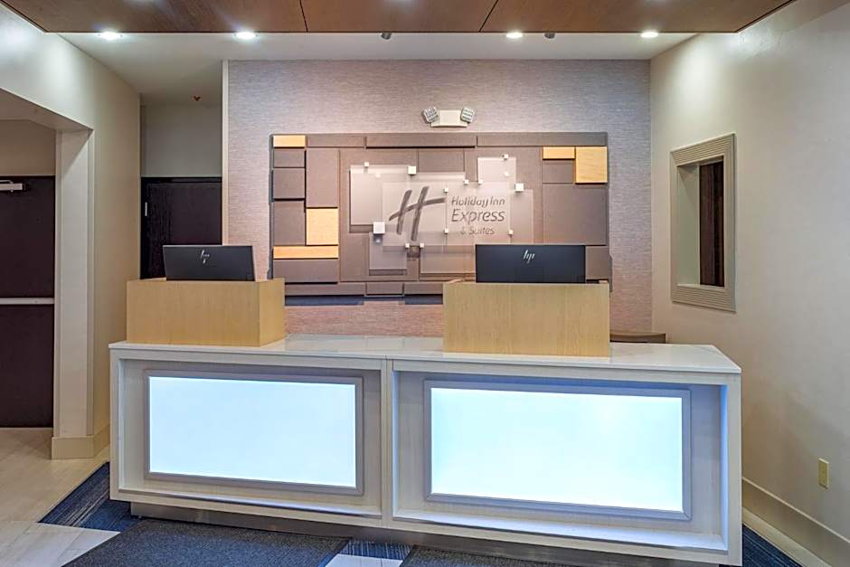 Holiday Inn Express Hotel & Suites Swansea By IHG