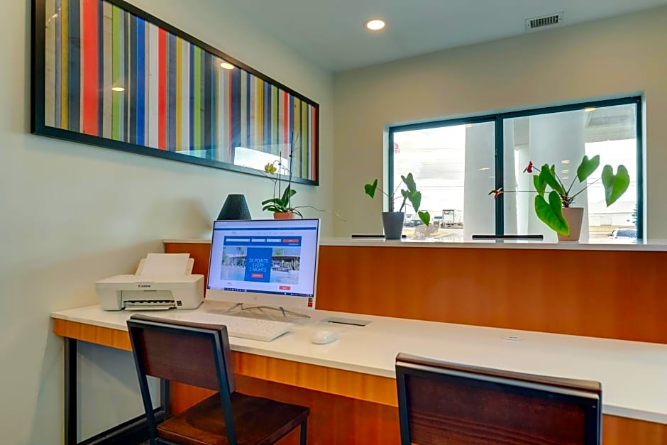 Holiday Inn Express Hotel & Suites Bryan-Montpelier By IHG