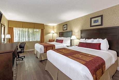 2 Queen Beds Accessible Room Non-Smoking