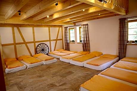 Bed in 10-Bed Mixed Dormitory Room