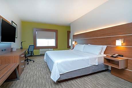 1 King Bed Suite