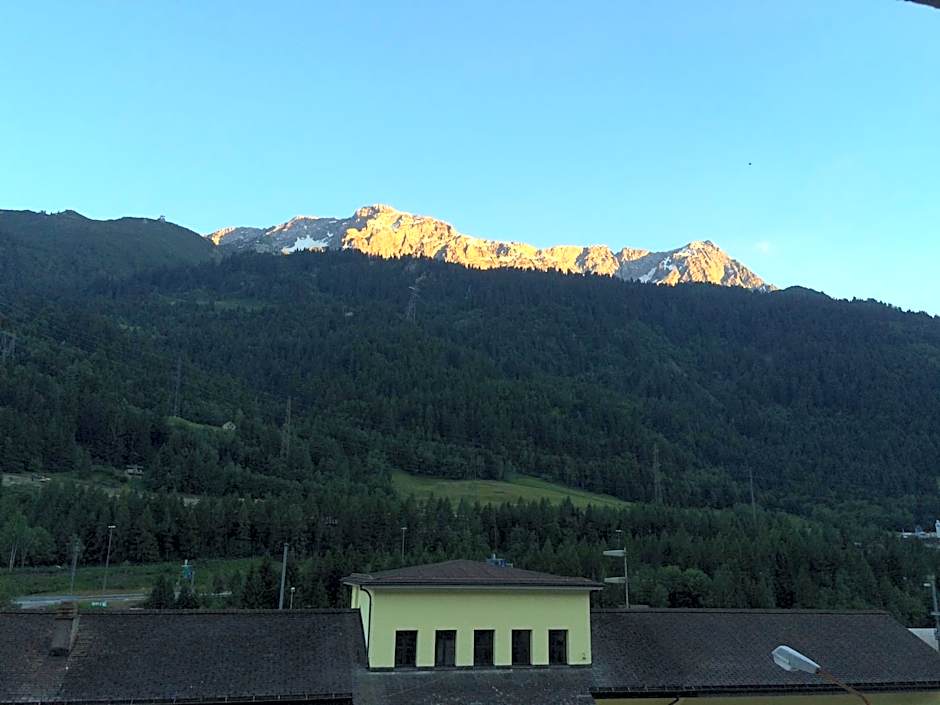 Hotel Des Alpes - Restaurant & Pizzeria