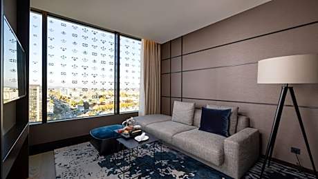 Junior King Suite - High Floor