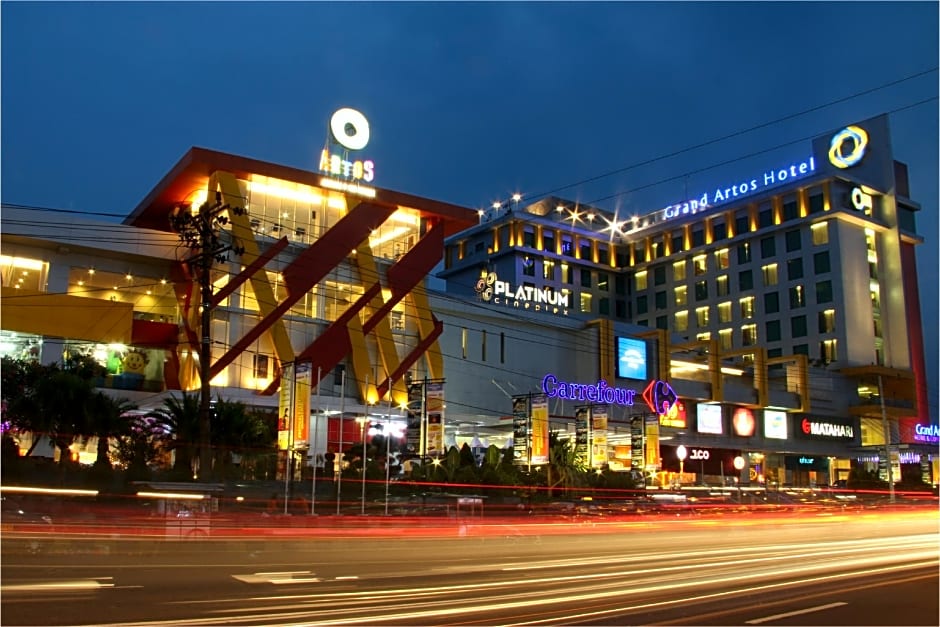 Grand Artos Hotel & Convention