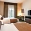 Cobblestone Inn & Suites  Fairfield Bay