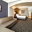 La Quinta Inn & Suites by Wyndham Dumas