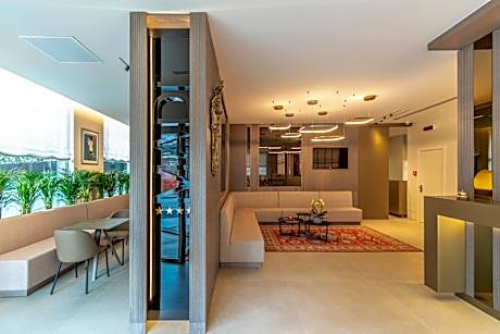 Madi city Hotel
