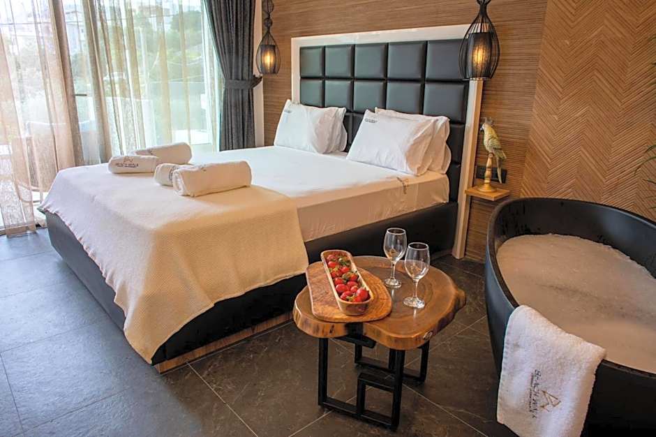 Beach Walk Luxury Suites