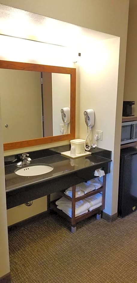 THE ATRIUM HOTEL - SFO AIRPORT FREE! - Shuttle Bus - Parking - WIFI