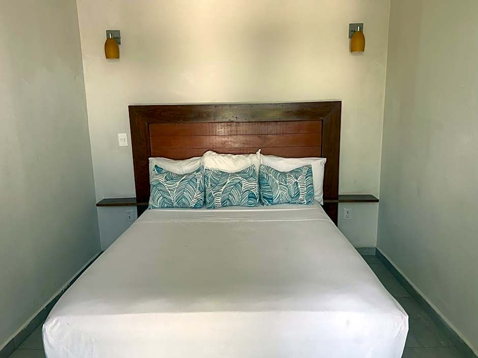 Aquastar Hotel & Apartments