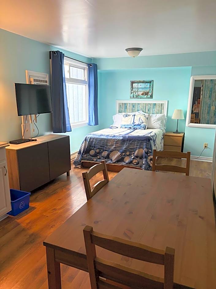 Shoreline Suites