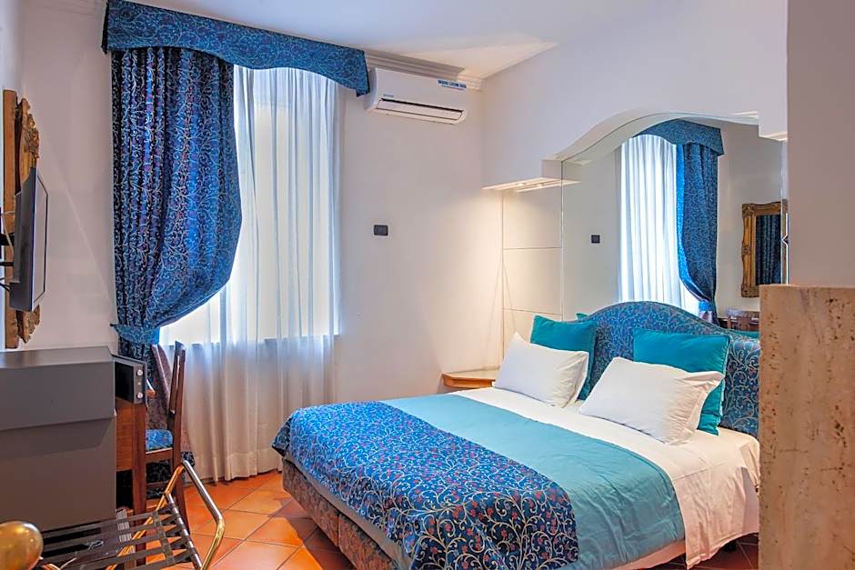 Hotel Canova