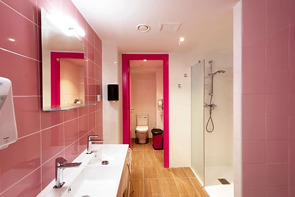 Hostelle - Women only hostel Barcelona