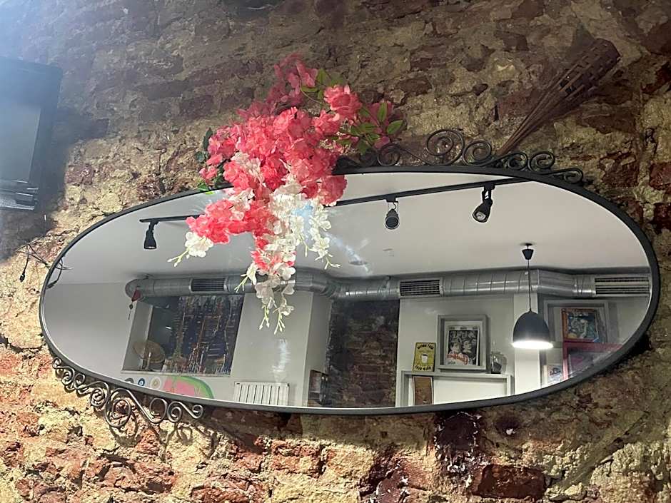 GRAND BELLA VİSTA Hostel