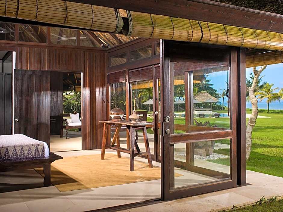 Villa Atas Ombak