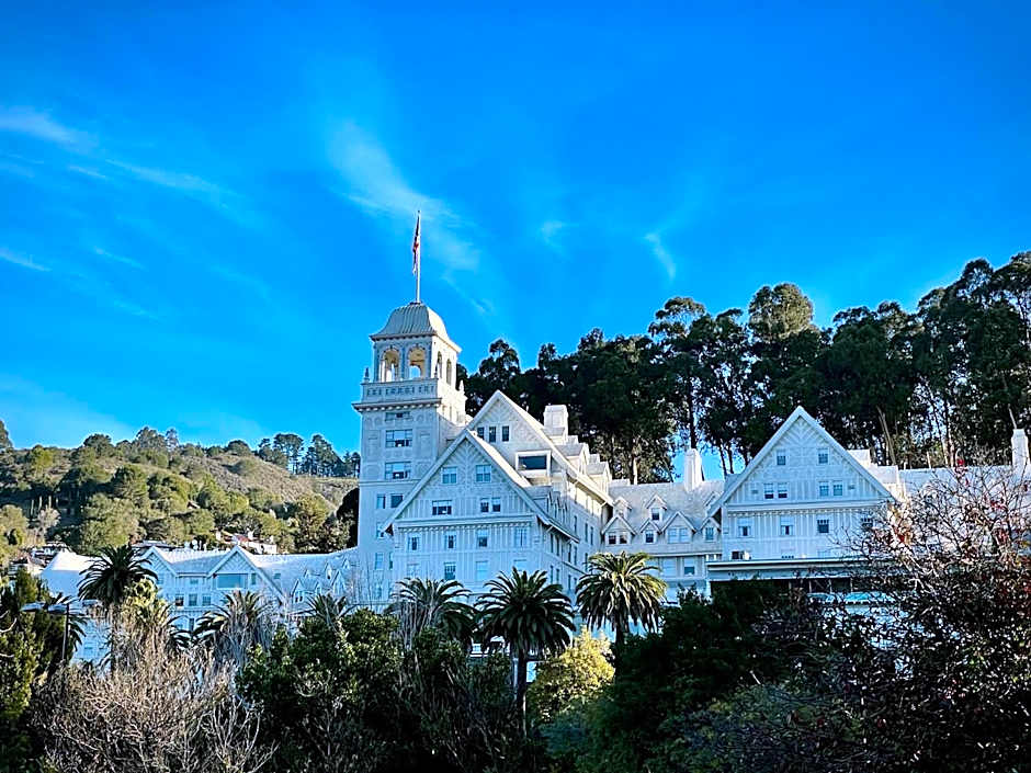 Claremont Resort & Club