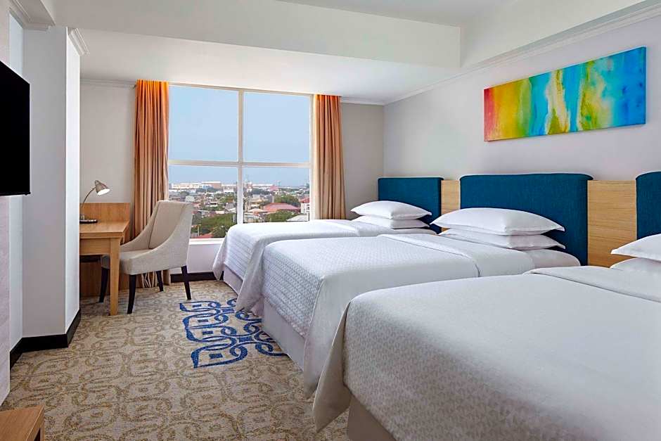 Four Points By Sheraton Makassar