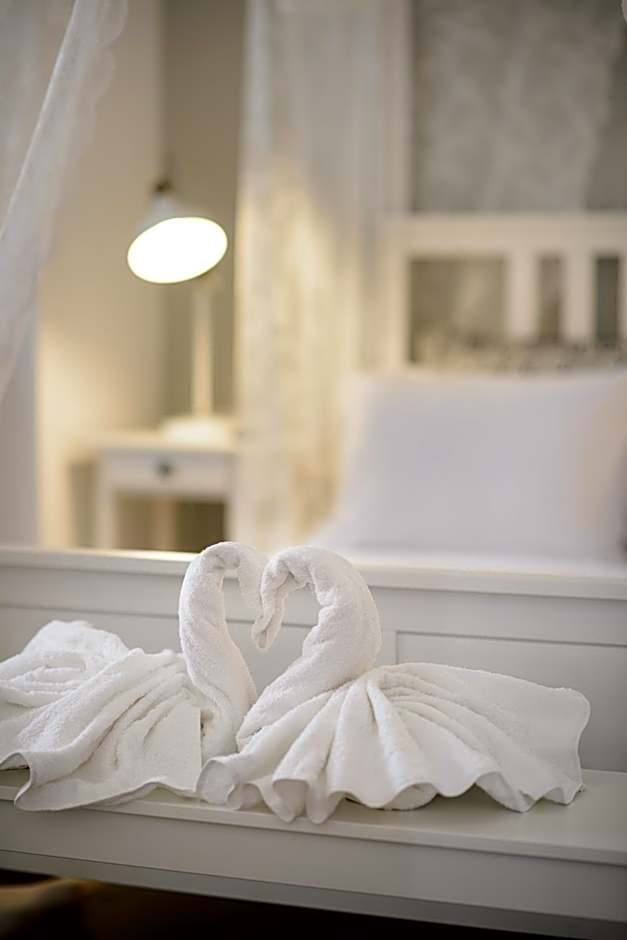 Matina Pefkos Aparthotel