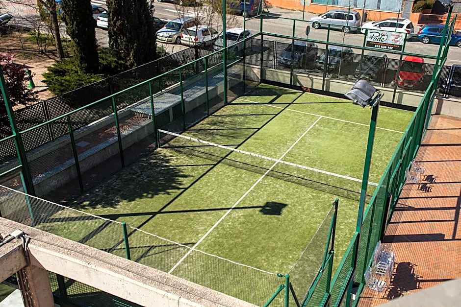 täCH Madrid Airport