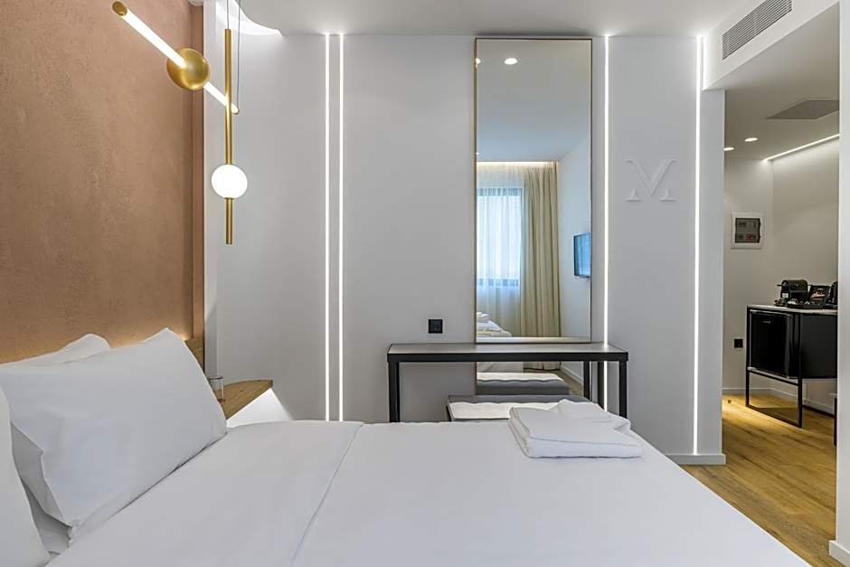 Acropolis Magenta Luxury Suites