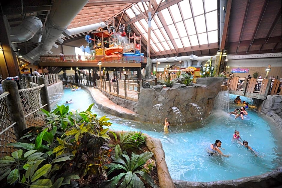 Six Flags Great Escape Lodge & Indoor Waterpark