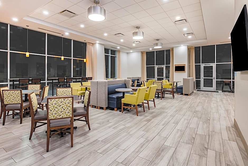 Holiday Inn Express & Suites - Lincoln Downtown By IHG