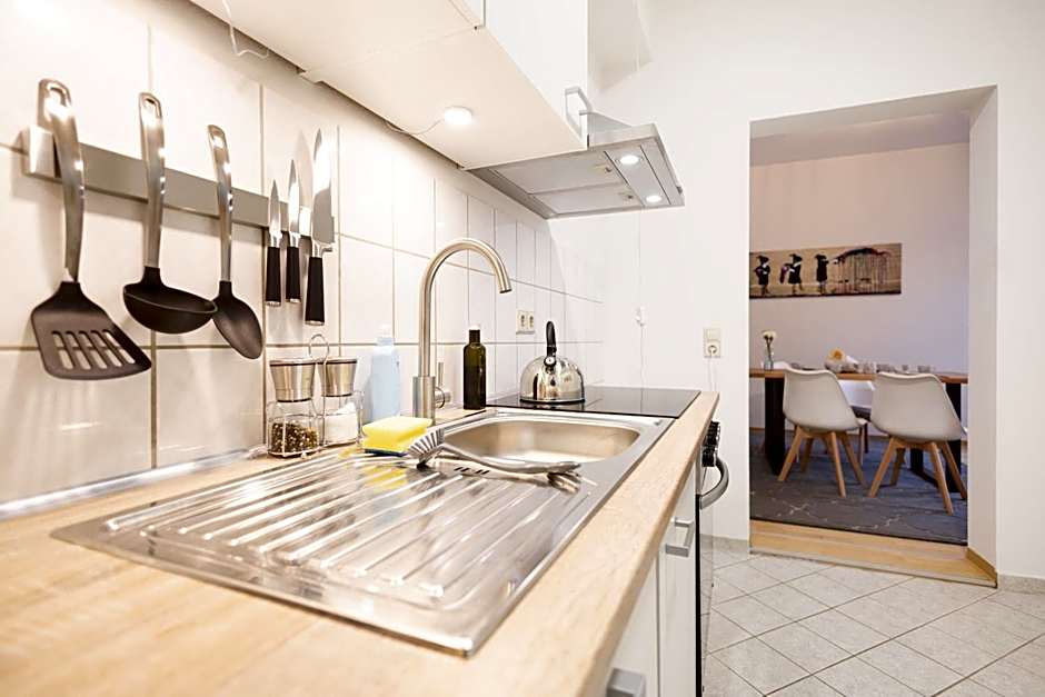 Apartments an der Oper - Innenstadt - Zentral - Küche - Wifi - Powered by Ko-Living