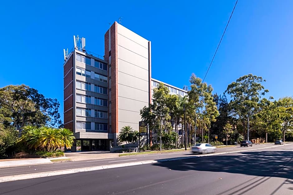 Royal Pacific Hotel