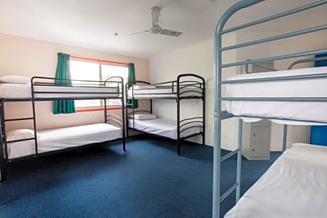 Bed in 9-Bed Mixed Dormitory Room (ages 18-35 years only)